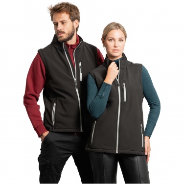 Logotrade Logogeschenke das Foto: Nevada Softshellbodywarmer Unisex