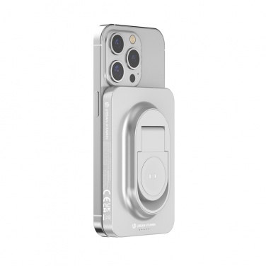 Logotrade Werbegeschenke das Foto: Urban Vitamin Malibu 5.000mAh Powerbank aus RCS Plastik/Alu
