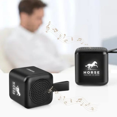 Logotrade Firmengeschenke das Foto: Mini-Lautsprecher mit beleuchtetem Logo zum Gravieren