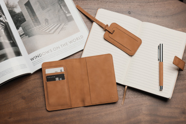 Logotrade Werbeartikel das Foto: VINGA Bosler RCS Kofferanhänger