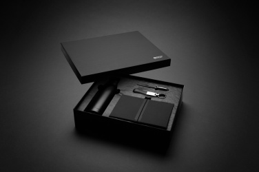 Logotrade Werbeartikel das Foto: Swiss Peak RCS Deluxe Business-Set mit Flasche