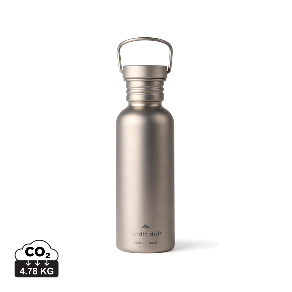 Logotrade Werbegeschenke das Foto: Nordic Drift Trail Ultraleichte Titan-Wasserflasche 600ml