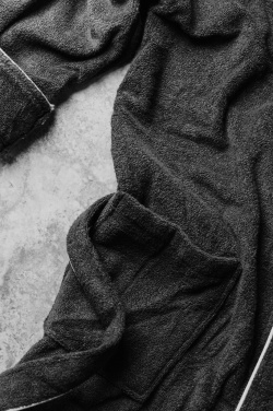 Logo trade promotional item photo of: VINGA Harper bathrobe L/XL