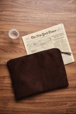 Logo trade corporate gift photo of: VINGA Hunton laptop case