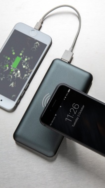 Logo trade promotional giveaways image of: 10.000 mAh Fast Charging 10W Wireless Powerbank with PD