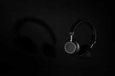 Logo trade advertising products picture of: Swiss Peak wireless headphone V3