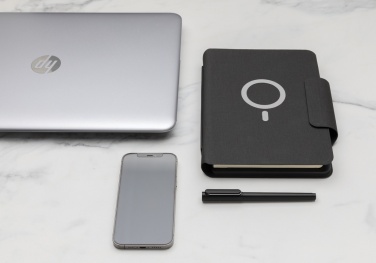 Logo trade promotional merchandise photo of: Artic Magnetic 10W wireless charging A5 notebook
