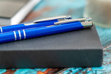 Logotrade promotional giveaway image of: Metal writing set CLAREMONT