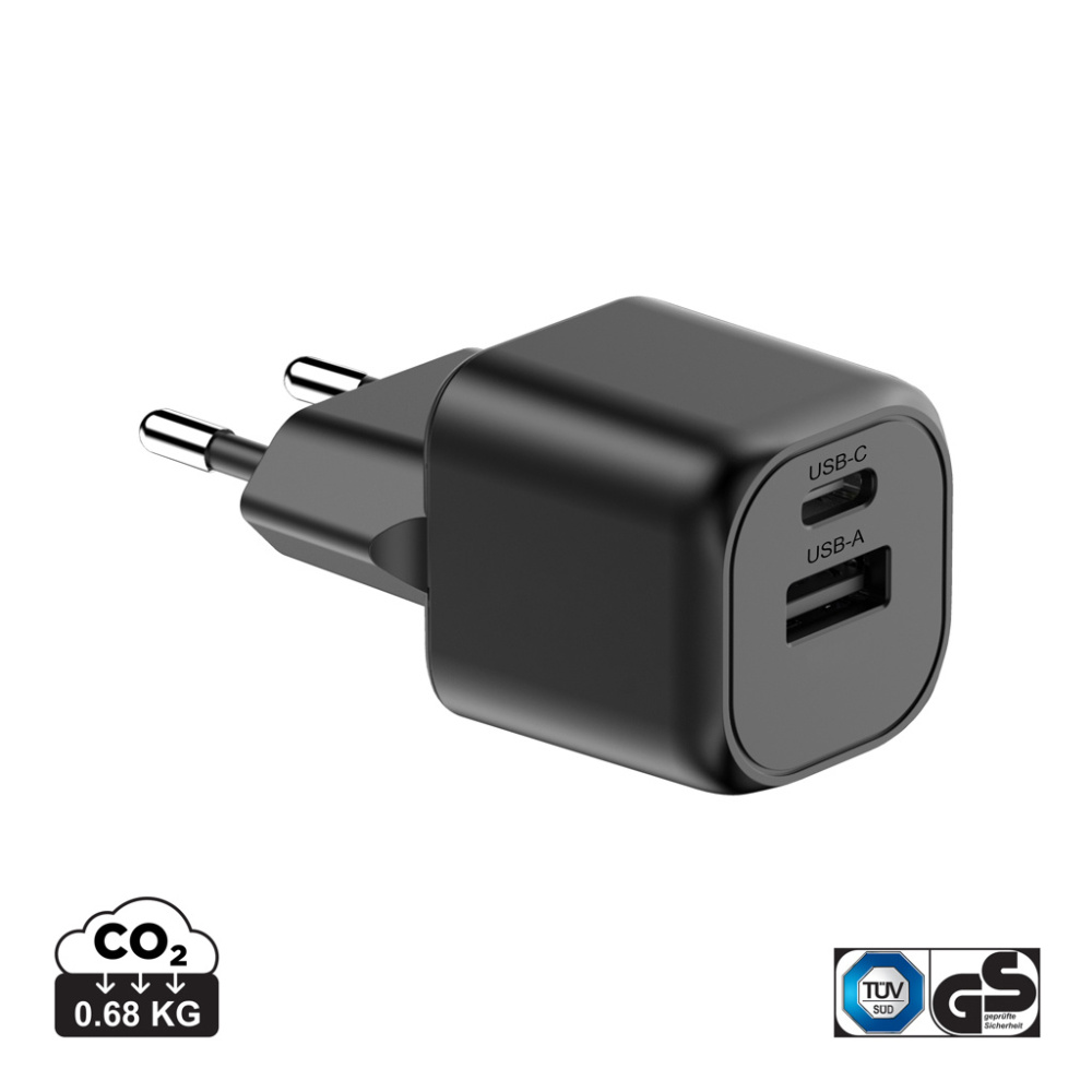Logotrade promotional giveaways photo of: Urban Vitamin Monterey RCS recycled plastic 20W GAN charger