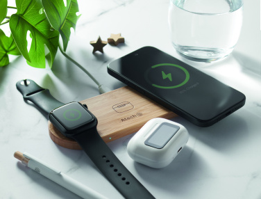 Logotrade business gift image of: 3 in 1 15W wireless charger