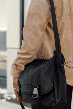 Logo trade promotional items image of: KENTO URBAN RCS recycled nylon 15.6 inch Messenger