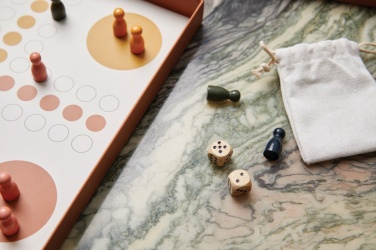 Logotrade firmakingi foto: VINGA Ludo kohvilauamäng