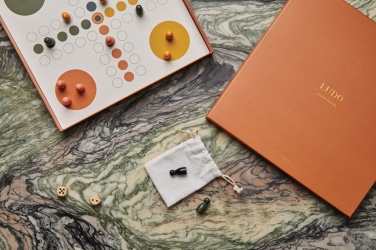 Logo trade meene pilt: VINGA Ludo kohvilauamäng