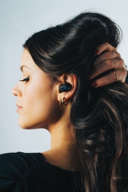 Logotrade firmakingituse foto: Urban Vitamin Palm Springsi RCS rplastist ENC kõrvaklapid