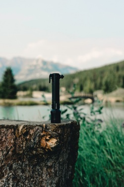 Logo trade ärikingi pilt: Gear X RCS taaskasutatud alumiiniumist suure jõudlusega auto taskulamp