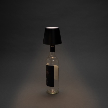 Logotrade ärikingitused pilt: BottleGlow RCS taaskasutatud plastpudeli lamp