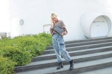 Logo trade firmakingid foto: Õlakott Urban Bumbag