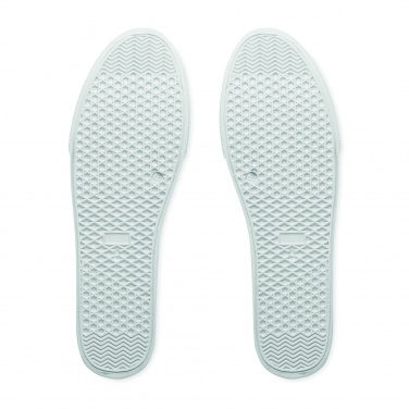 Logotrade meene foto: PU suuruses 47 tossud