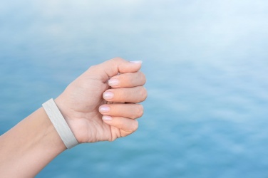 Logotrade ärikingituse foto: Seemnepaberist leht randmepaeltega