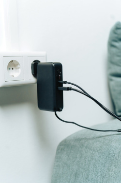 Logotrade firmakingituse foto: Urban Vitamin Eureka hübriid 10000mah akupank 65W