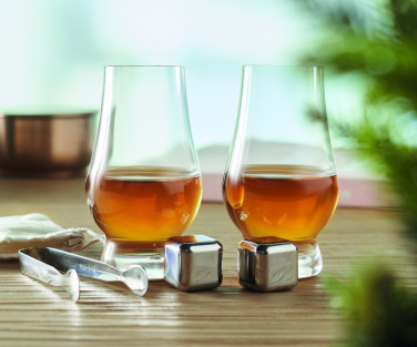 Logotrade reklaamkingituse foto: Viski degusteerimisklaaside komplekt MALT