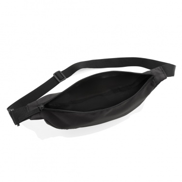Logotrade mainoslahja tuotekuva: Crescent AWARE™ RPET puolikuun muotoinen crossbody -laukku