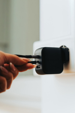 Logotrade mainostuotet kuva: Urban Vitamin Santa Cruz RCS 70W GAN laturi