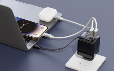 Logotrade liikelahjat mainoslahjat tuotekuva: Urban Vitamin Mendocino – 65 W GaN-laturi