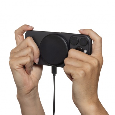 Logotrade dāvanas foto: Magnapad 15W RCS rplastikas magnētiskais 3 vienā uzlādes paliktnis