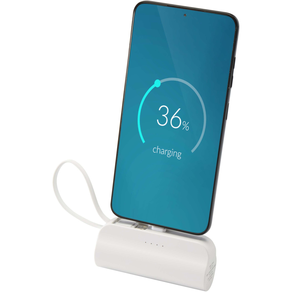Logotrade Ideja dāvanas foto: Alnair 5000 mAh 10W pārstrādātas plastmasas C tipa pārnēsājamais akumulators ar iebūvētu atlokāmu statīvu un 2-in-1 kabeli