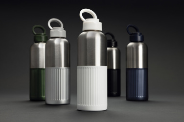 Logotrade dāvanas foto: Ripple RCS R-tērauda hermētiska ūdens pudele ar rokturi 750 ml