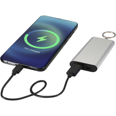 Logotrade korporatīvās dāvanas foto: Arcturus 2000 mAh pārstrādāta alumīnija pārnēsājamais akumulators ar atslēgu piekariņu