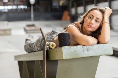 Логотрейд pекламные продукты картинка: Urban Vitamin Palmdale RCS пластиковый динамик 16 Вт IPX7