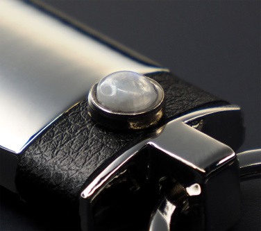 Лого трейд бизнес-подарки фото: Брелок для ключей с лунным камнем 1295095