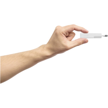 Логотрейд pекламные подарки картинка: Зарядное устройство Xtorm XG2SL033 Go2 SlimLine мощностью 33 Вт