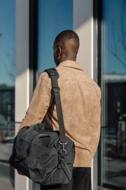 Лого трейд бизнес-подарки фото: KENTO URBAN RCS дорожная сумка из переработанного нейлона