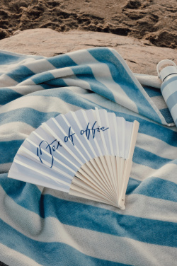 Logotrade profilprodukter bild: VINGA Out of office solfjäder