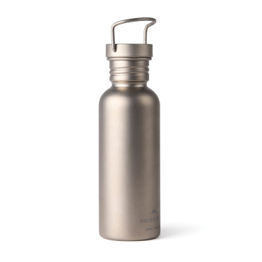 Logotrade kampanjprodukter bild: Nordic Drift Trail Light Titanium vattenflaska 600 ml